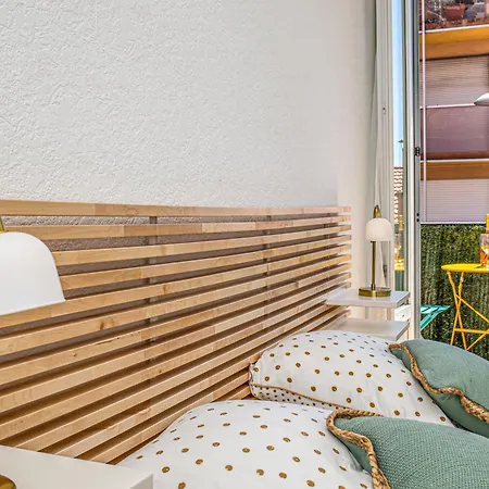 Av De France - Agreable 3 Pieces - Frontiere Monaco A 30 Metres Апартаменты *
